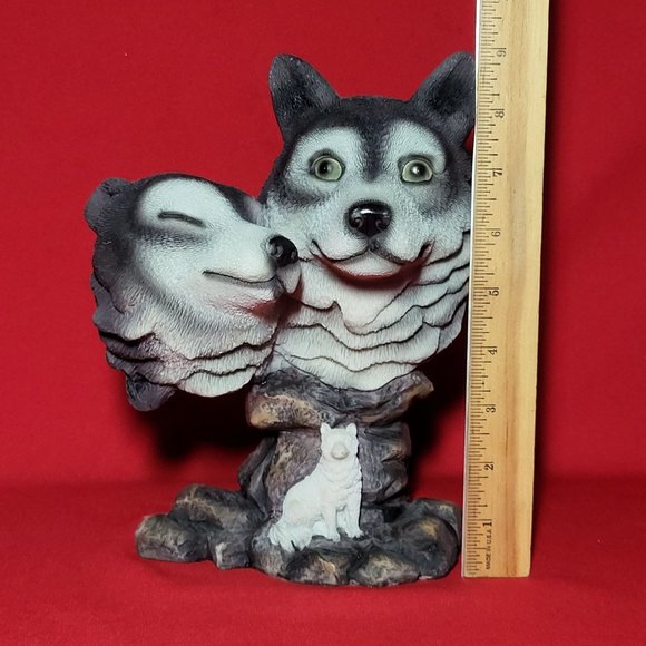 Sculpted 2 Grey Wolf Head Bust Engraved 3 Wolves Figurine Statue Figure - Picture 7 of 12